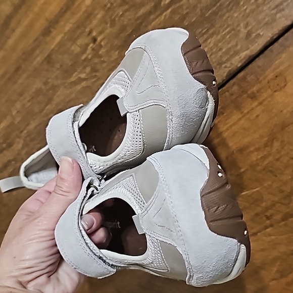 Easy Spirit Estallyup Sneakers - Picture 4 of 13